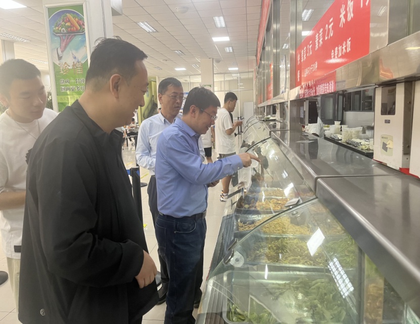 说明: H:\陈\学院工作\工作照片\进食堂\QQ图片20230609095458.jpg